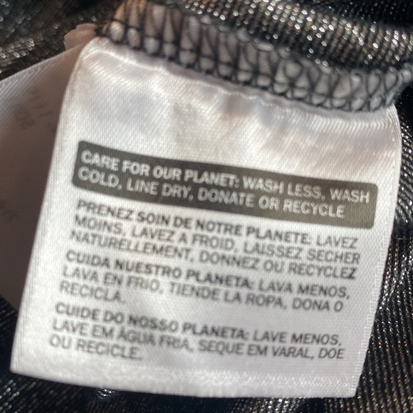 Levis Womens Black Silver Shiny Metallic Short Sleeve Round Neck Cali Tee M - Picture 10 of 12